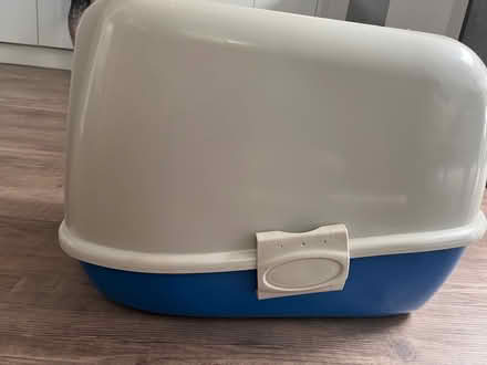 Photo of free Cat litter box with lid (Rickmansworth WD3) #2