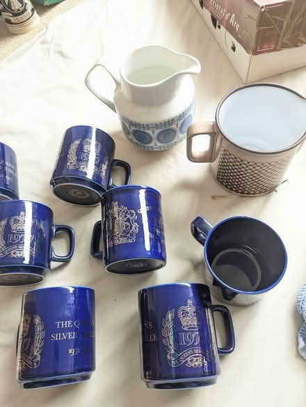 Photo of free vintage cups & jugs Hornsea (BD16) #1