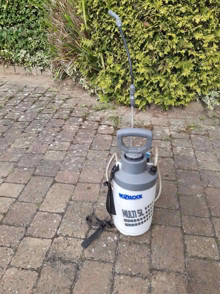 Photo of free Hozelock manual pressure sprayer (Letchworth (Standalone area)) #1
