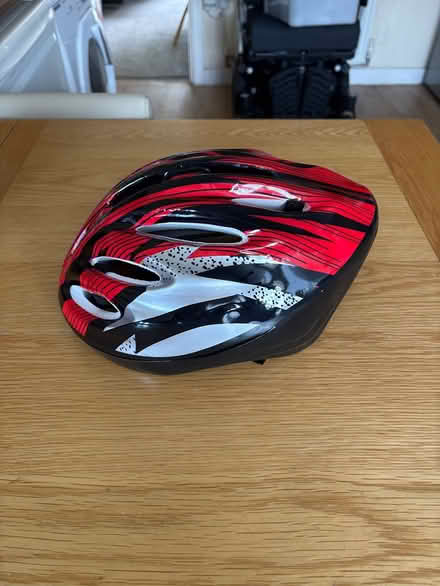 Photo of free child’s crash helmet (WF12 Chickenley / Dewsbury.) #2