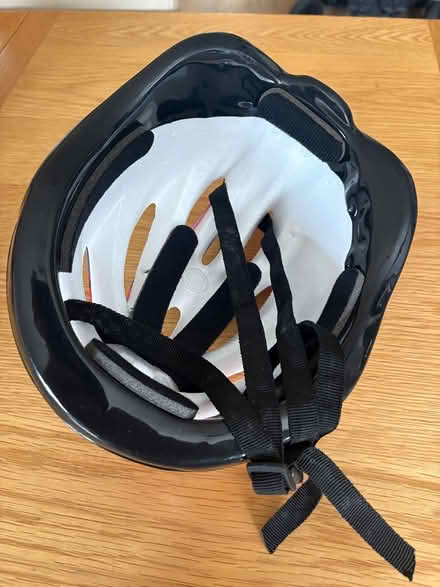 Photo of free child’s crash helmet (WF12 Chickenley / Dewsbury.) #4