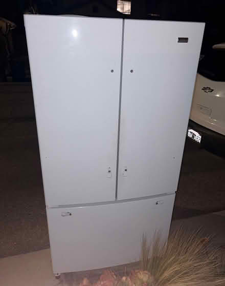 Photo of free Refrigerator (East End, Ventura) #1