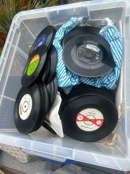 Photo of free Box of 1960/70s vinyl records 7inch (Chapeltown S35) #1