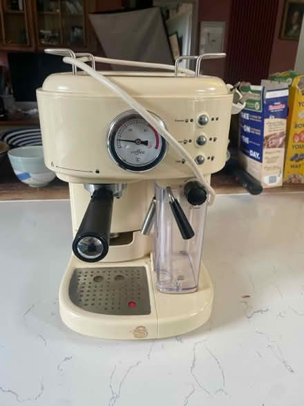 Photo of free Swan expresso coffee machine (BT5) #1