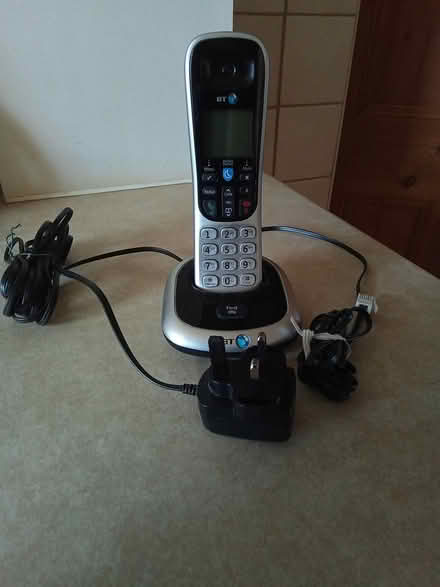 Photo of free BT handset and base (Two Dales DE4) #1