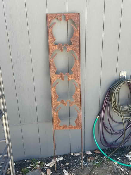 Photo of free 6' H, 1'W, metal garden ornament (Palo Alto, near Cal Ave) #1