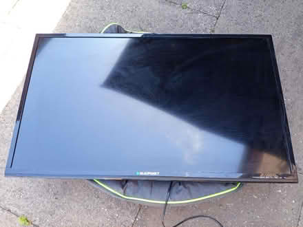 Photo of free 40 inch TV, power issue (B30 Bournville) #1