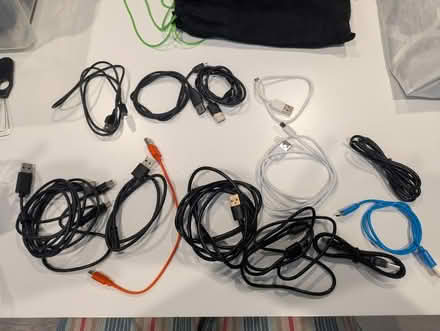 Photo of free USB cables (near Central Park) #1