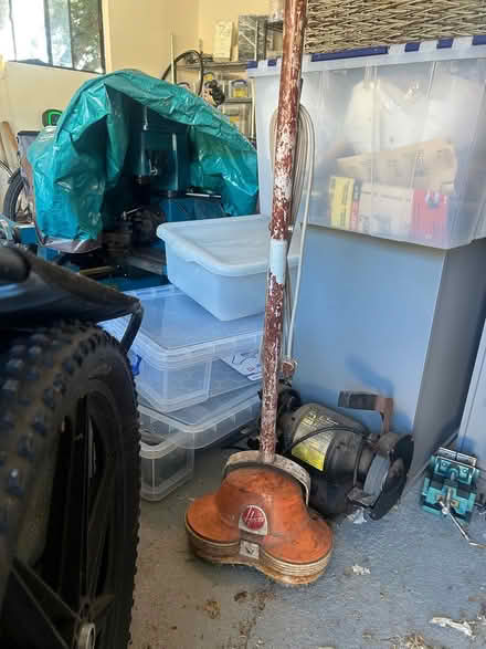 Photo of free Floor Waxer (Palo Alto, near Cal Ave) #1