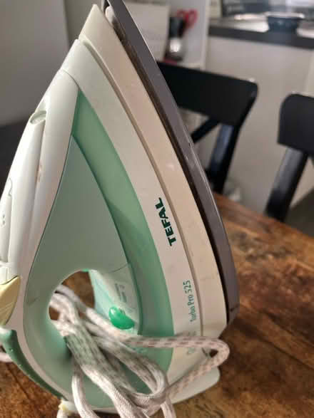 Photo of free Tefal iron (BS7) #2