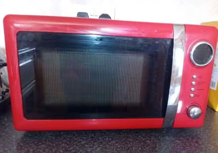 Photo of free Microwave (Frimley Green GU16) #1