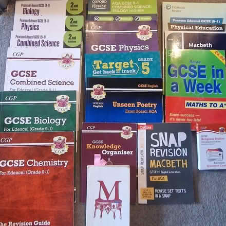 Photo of free books and flash cards (Homerton E9) #1
