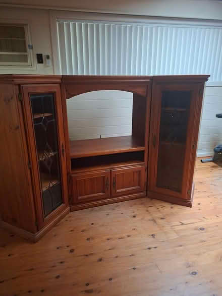 Photo of free Chest of drawers (Peakhurst) #3