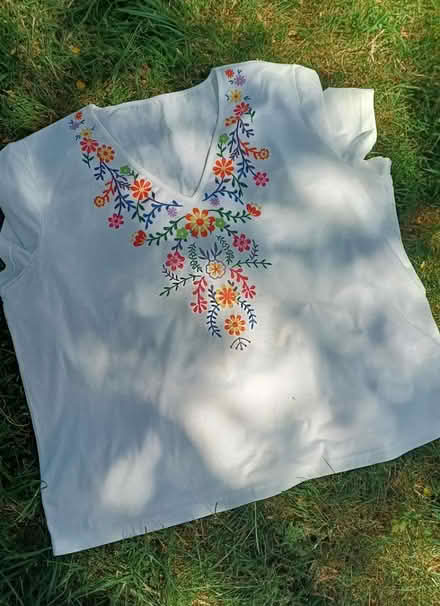 Photo of free Clothes (Ng3 5lh) #4