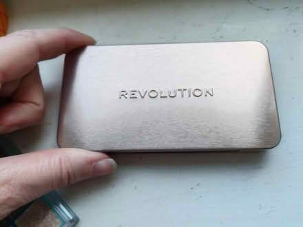 Photo of free Revolution mini eye shadow palette (Barbourne, WR1) #1