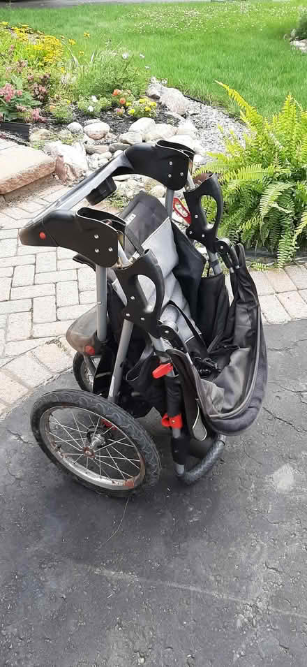 Photo of free Baby stroller (Hiawatha Park) #4