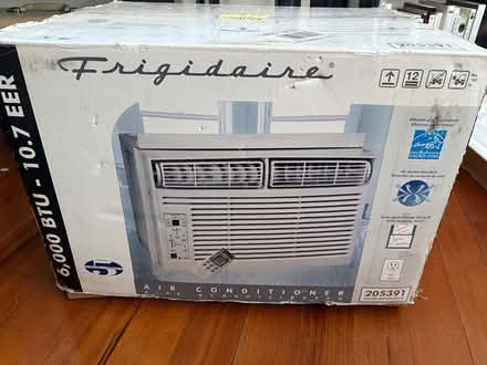 Photo of free window AC (Brighton near oak square) #2