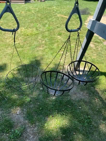 Photo of free Hanging baskets (Farmington Hills) #1