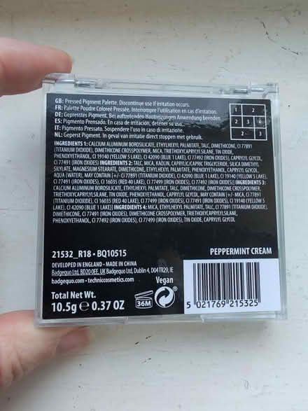 Photo of free Technic mini eye shadow palette (Barbourne, WR1) #2