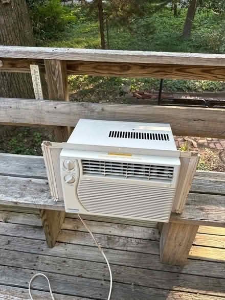 Photo of free Window Unit (Maple Lawn) #1