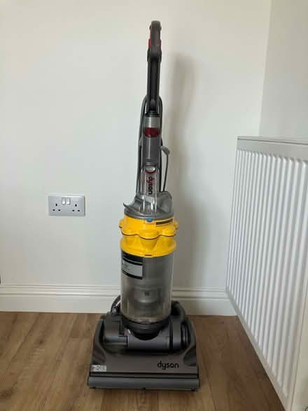 Photo of free Dyson vacuum cleaner (Thorney) #1