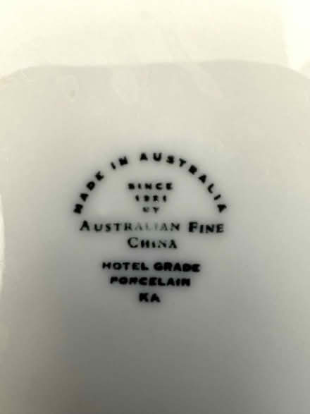 Photo of free 4 lg fine china plates, Australian (Leytonstone E11) #3