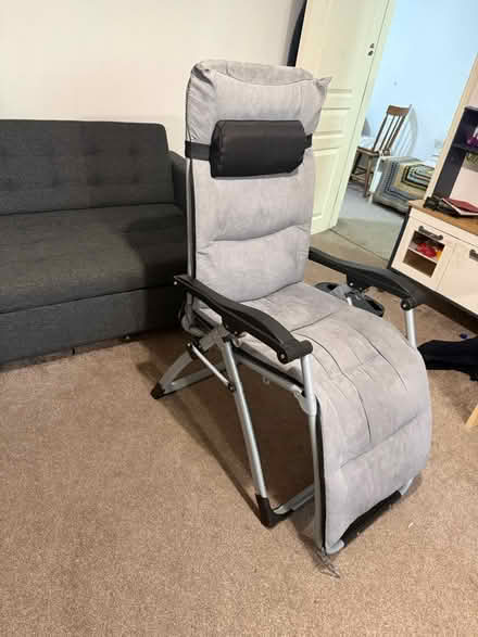 Photo of free Folding chairs (W6) #1