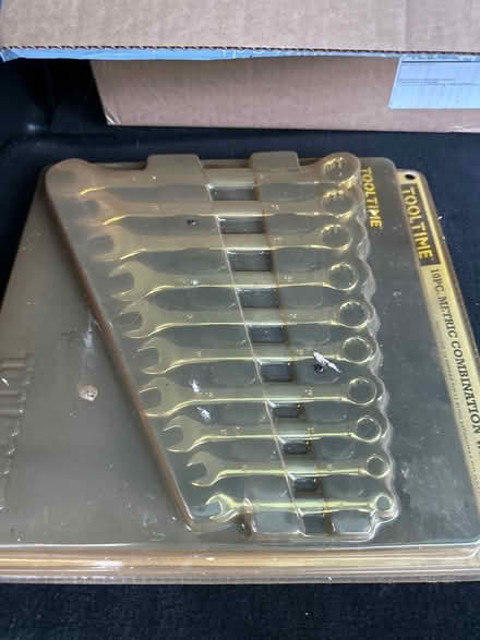 Photo of free Grab Bag of Tools (Maple Lawn) #2