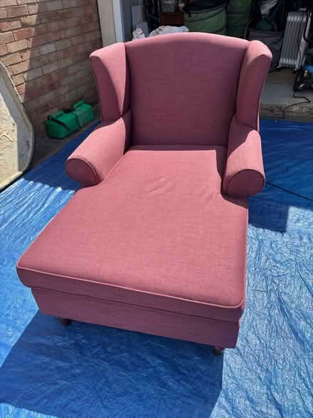 Photo of free Large pink fabric chaise Lounge chair (Far Bletchley MK3) #1