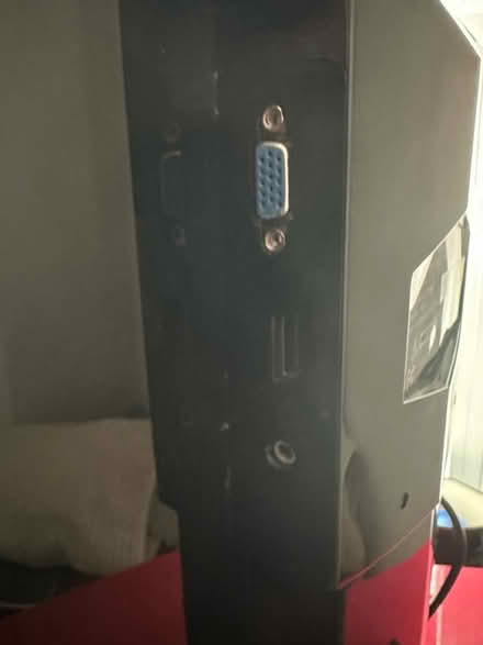 Photo of free Computer Monitor 27 inch Color (White plains) #3