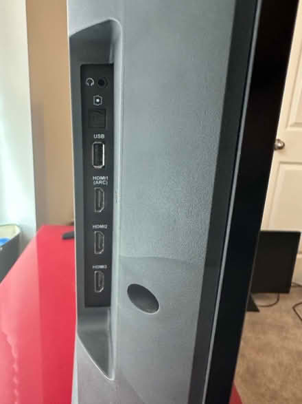 Photo of free Insignia 32 inch FireTV (White plains) #2