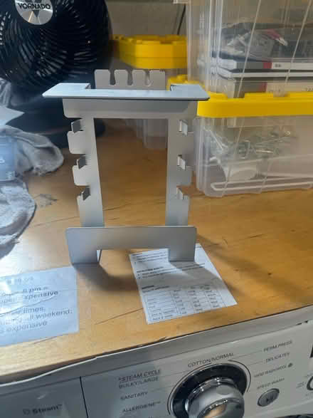 Photo of free Kikkerland hanging cable organizer (101 and Fair Oaks Sunnyvale) #1