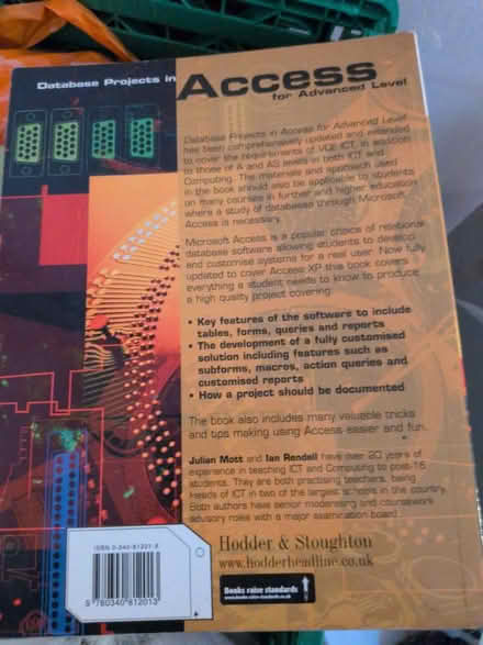 Photo of free Database Book (SE15) #2