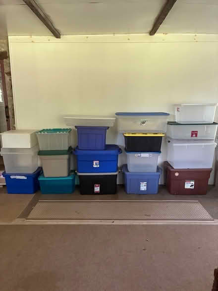 Photo of free Plastic storage containers (Edgemont PA) #1