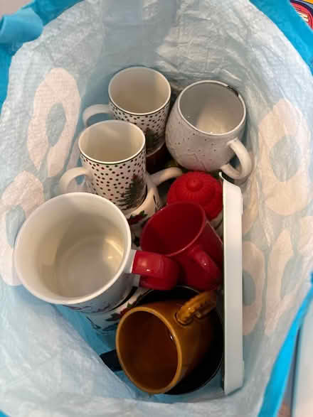 Photo of free Job lot of mugs (W7) #1
