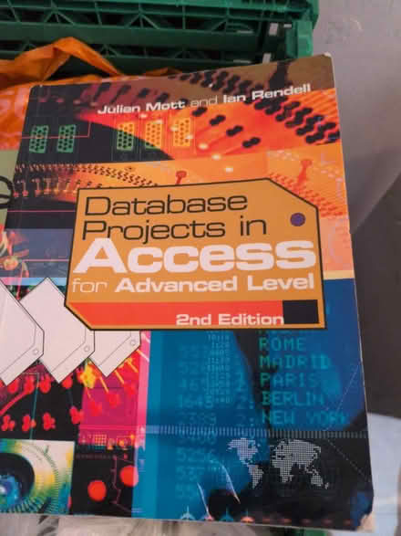 Photo of free Database Book (SE15) #1