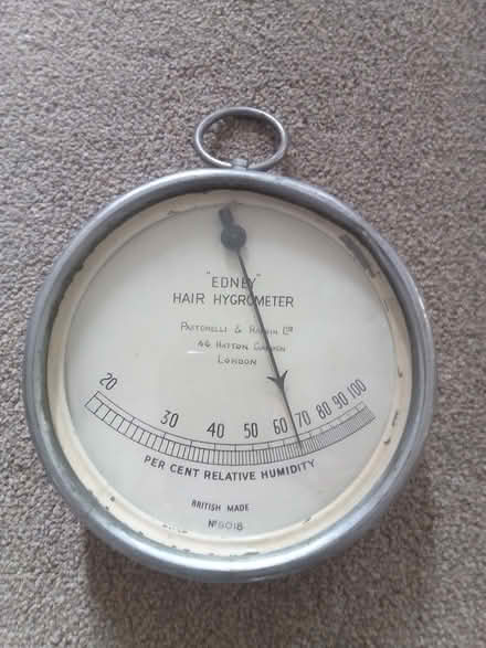 Photo of free old hygrometer (Horndean PO8) #1