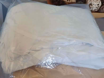 Photo of free Single bed summer duvet (Winchmore Hill N13) #1