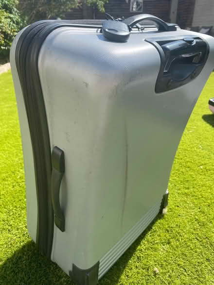 Photo of free Grey Hard shell suitcase (Stubbington) #4