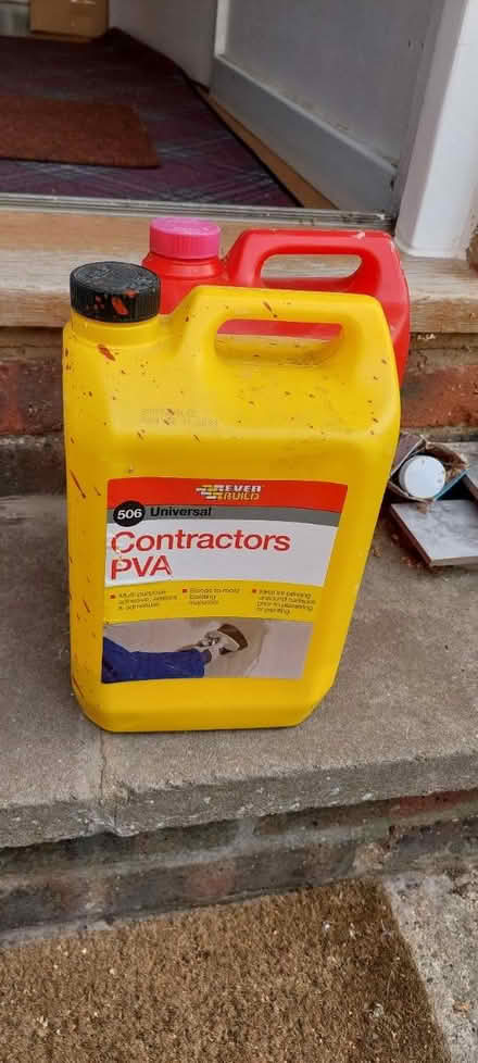 Photo of free 2 part tubs of PVA (Cheddington LU7) #1