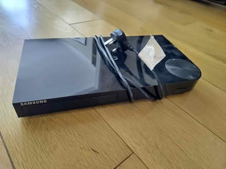 Photo of free Working blu-ray player (Hooley CR5) #1
