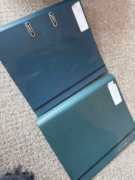 Photo of free WH Smith leaver arch & mini folder (NG1 Centre) #1