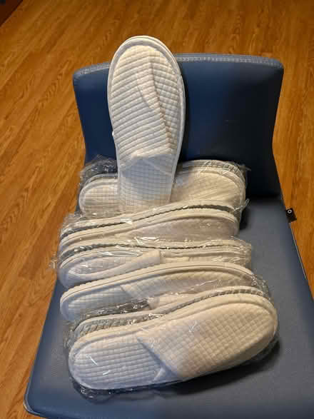 Photo of free 5 pairs of salon slippers (Marley) #1