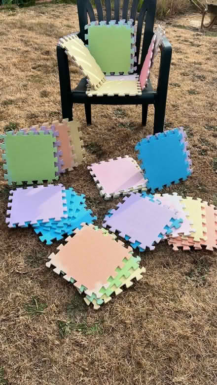 Photo of free Children Foam Jigsaw Style Mats (BN3 5SB) #3