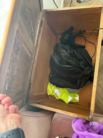 Photo of free Wooden Chest (L19 Allerton) #4