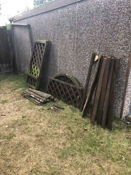 Photo of free Garden arbour seat (Kidderminster DY10) #1