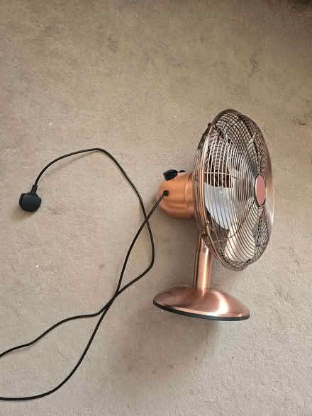Photo of free Metal fan - NOT WORKING (IG6 3s) #3