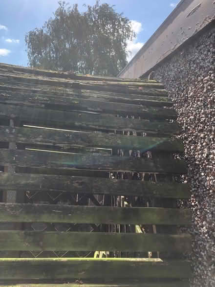 Photo of free Garden arbour seat (Kidderminster DY10) #4
