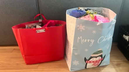 Photo of free assorted gift bags and wrapping (Petworth) #1