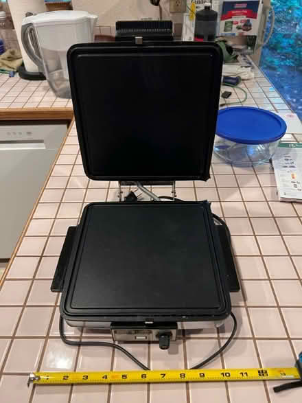 Photo of free GE Electric Waffle maker (Bothell - Canyon Park) #3
